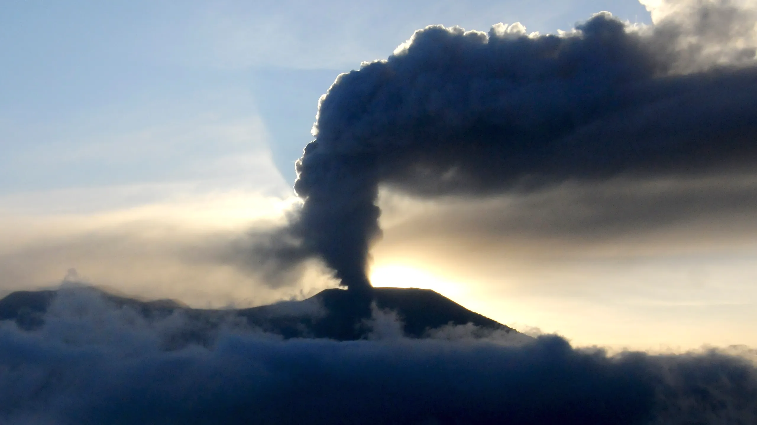 Marapi Volcano Surprise: What Happened in Indonesia?