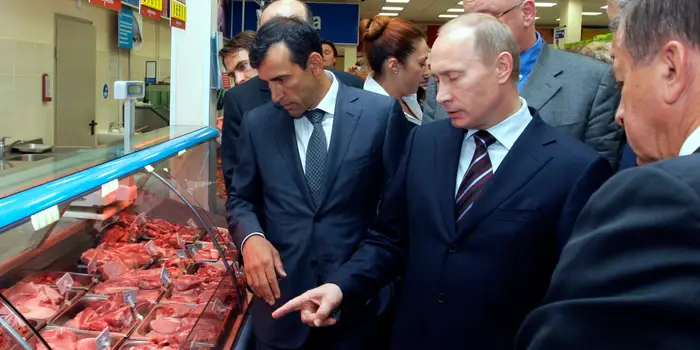 Putin Faces Egg Price Surge: Russia’s Economic Challenge Explained
